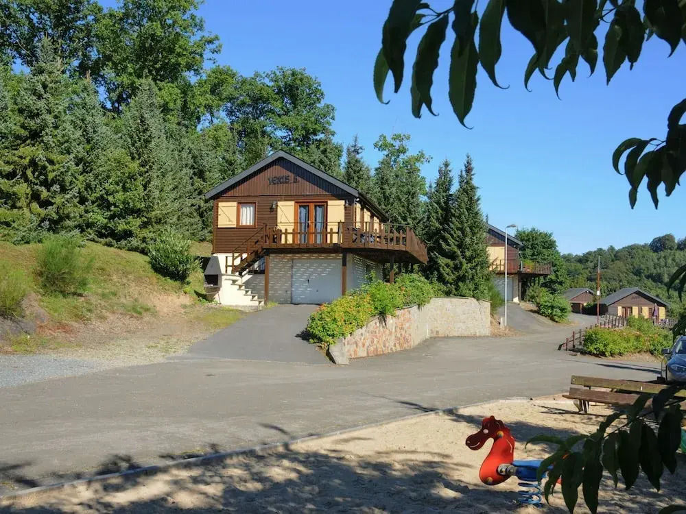 Holiday Home With a Panoramic View of the Ourthe, on a Quietly Located Property
