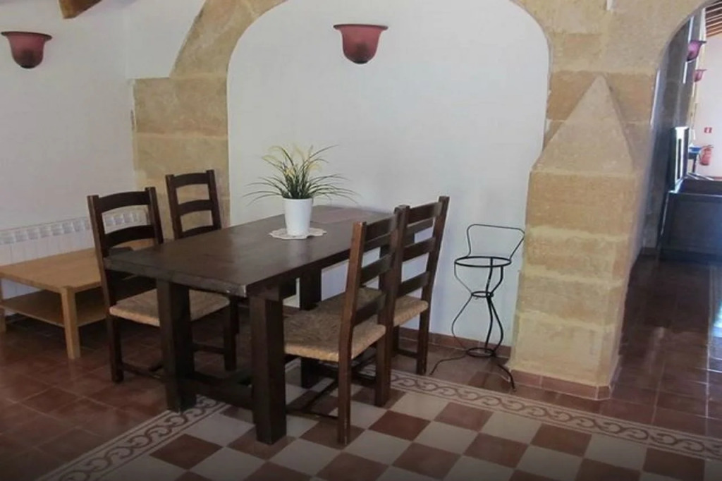 Petit Hotel Hostatgeria La Victoria