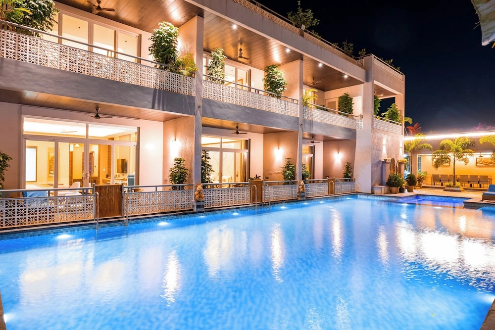 ELIVAAS Prive Mountain Creek 1 Luxe Room