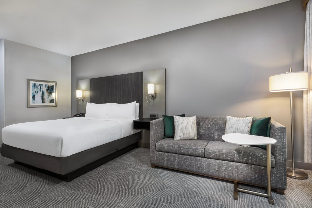 Holiday Inn Carlsbad by IHG