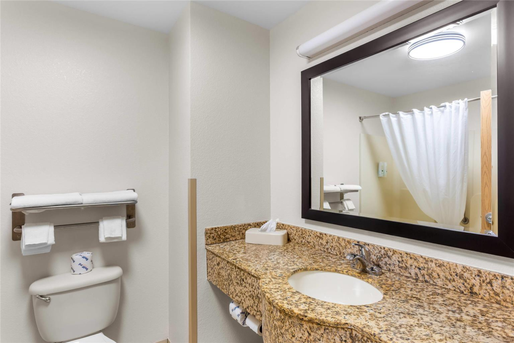 Quality Inn Near Interstate I94