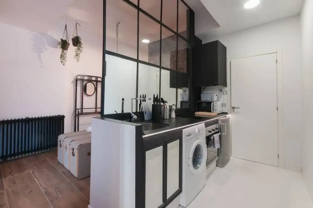 Amazing One Bed Apartment, Sleeps 4 in Madrid