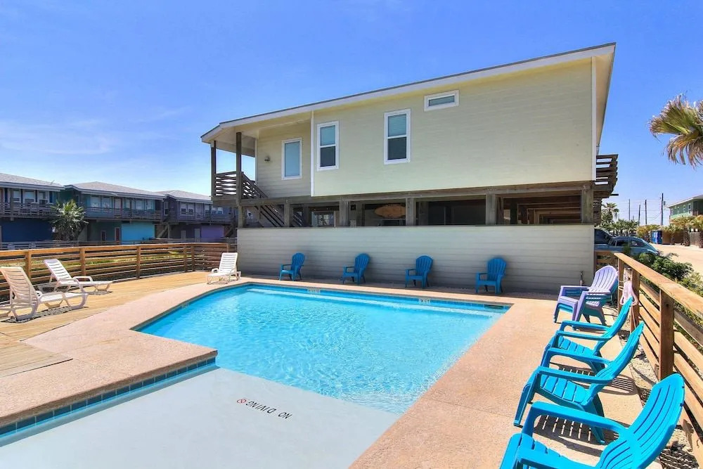 Best Little Shorehouse in Texas 4Br Home