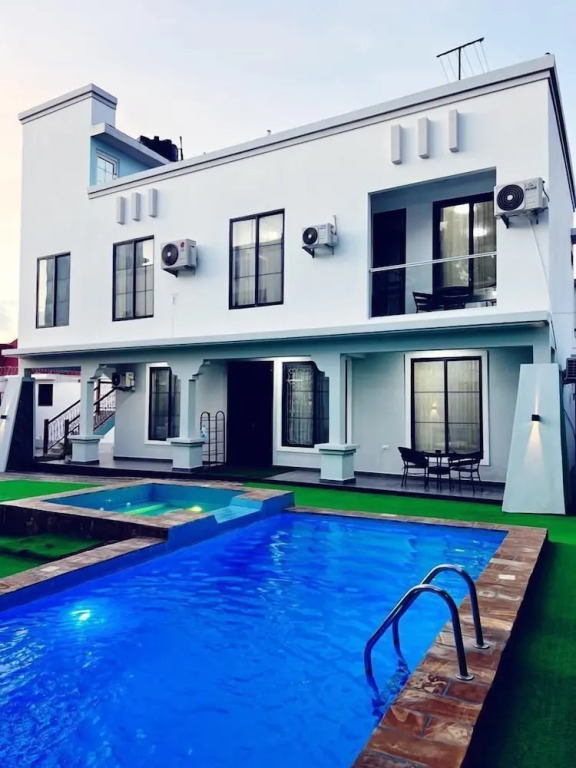 Greenlight Luxury Villas