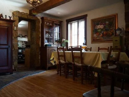 Guesthouse Refuge du Poète Montreal-Longueuil