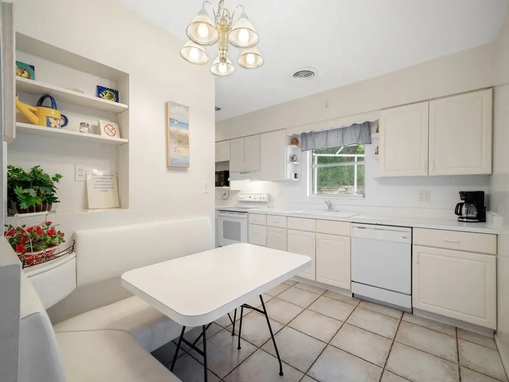 Harbor Paradise Home - Four Bedroom Home