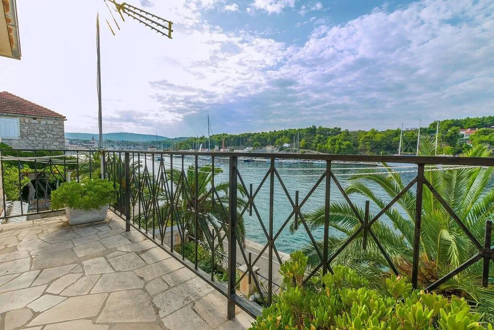 Apartment Proti