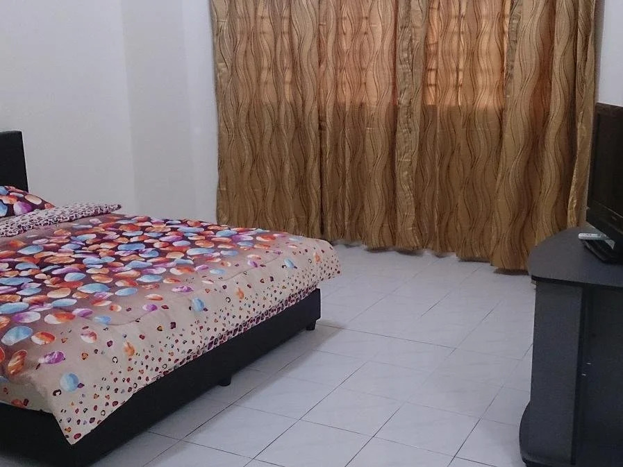 Bayan Seaside Guesthouse