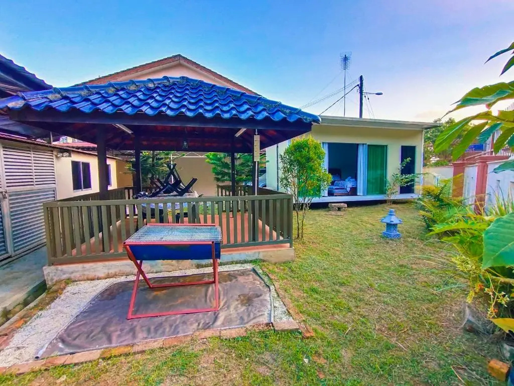 Kulai Dream Homestay 4room 16pax @near Kulai Aeon, JPO, Senai Airport, Legoland