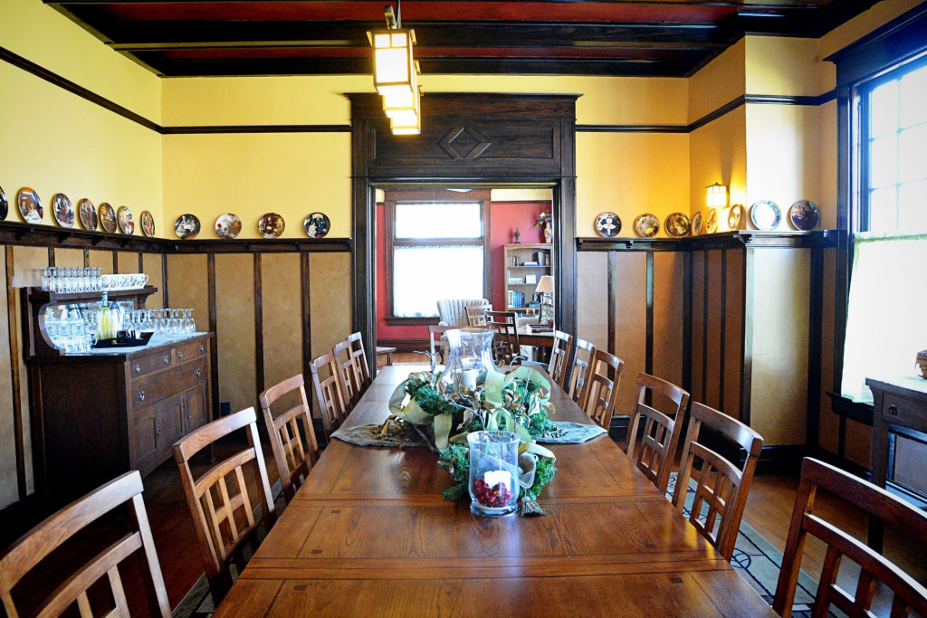 Iron Horse Inn