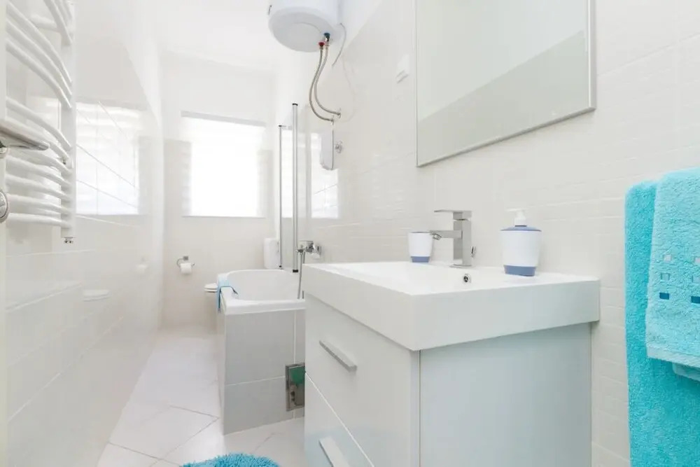 Neven - Comfortable & Great Location - A1