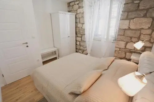 Split Old Town Suites 2