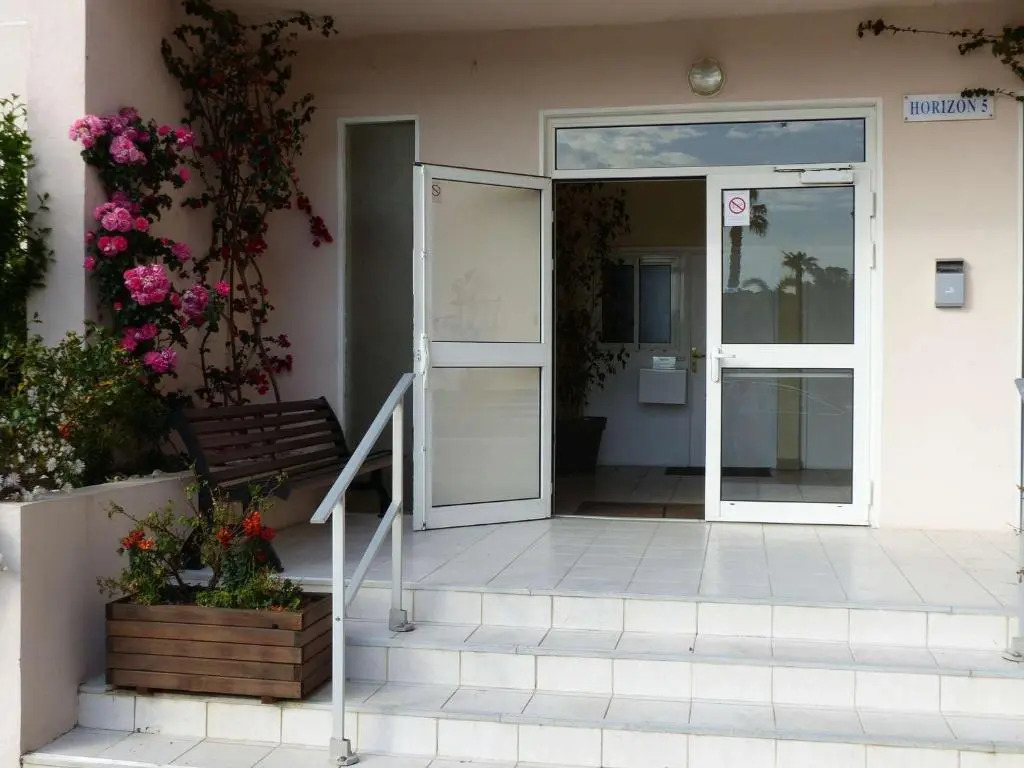 Appartement Le Lavandou, 1 pièce, 4 personnes - FR-1-308-83