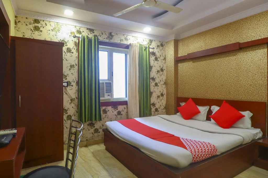 OYO 74632 Hotel Kp Inn