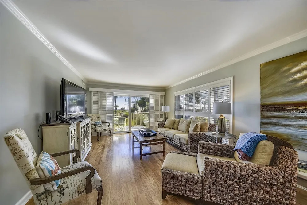 Shorewood 107