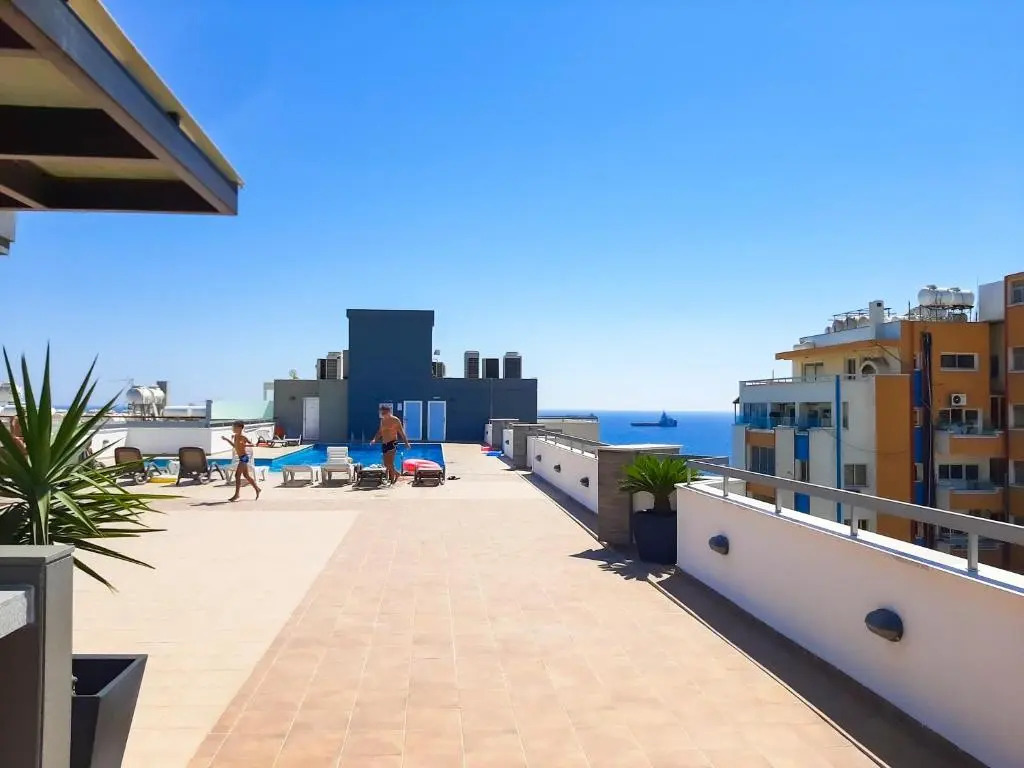 Eden Sea Breeze, 1 bed, Rooftop Pool, Gym