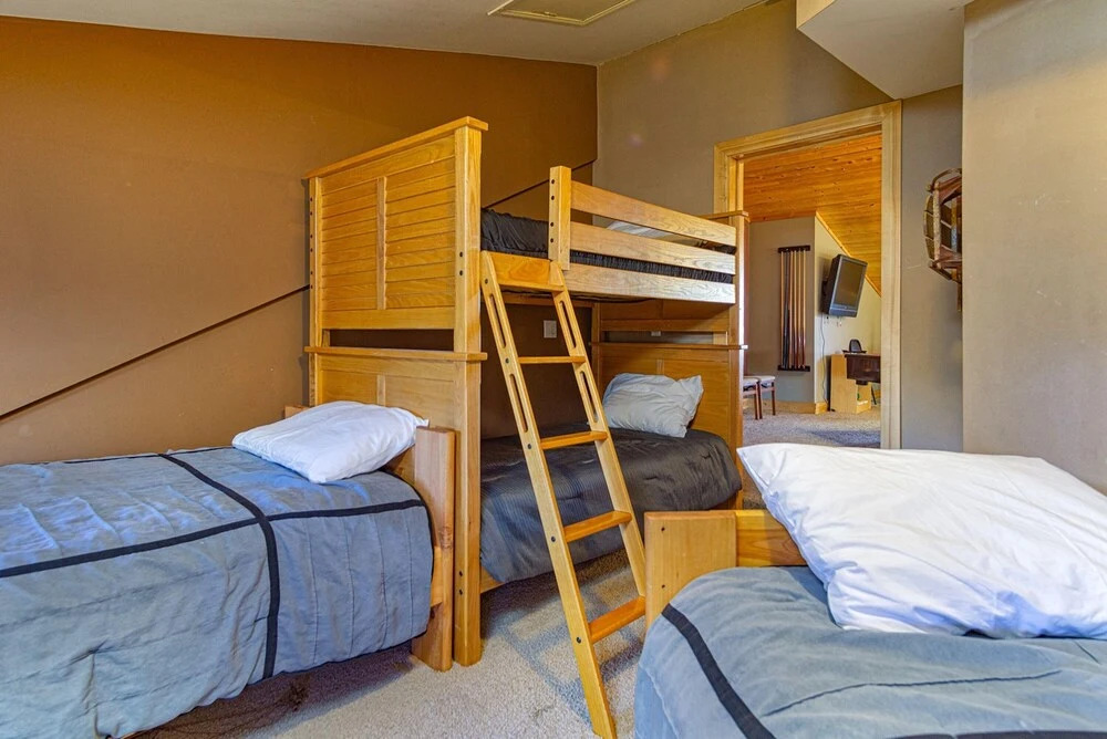 Grand Forest Lodge-1884 by Big Bear Vacations