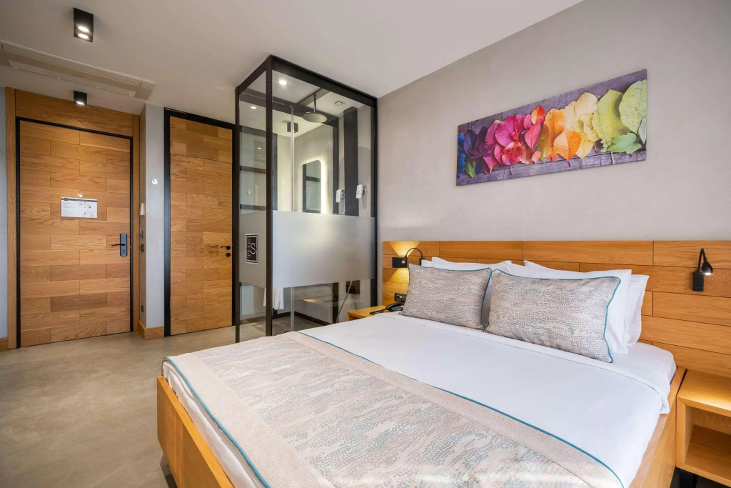 The S, an Ascend Hotel Collection Member