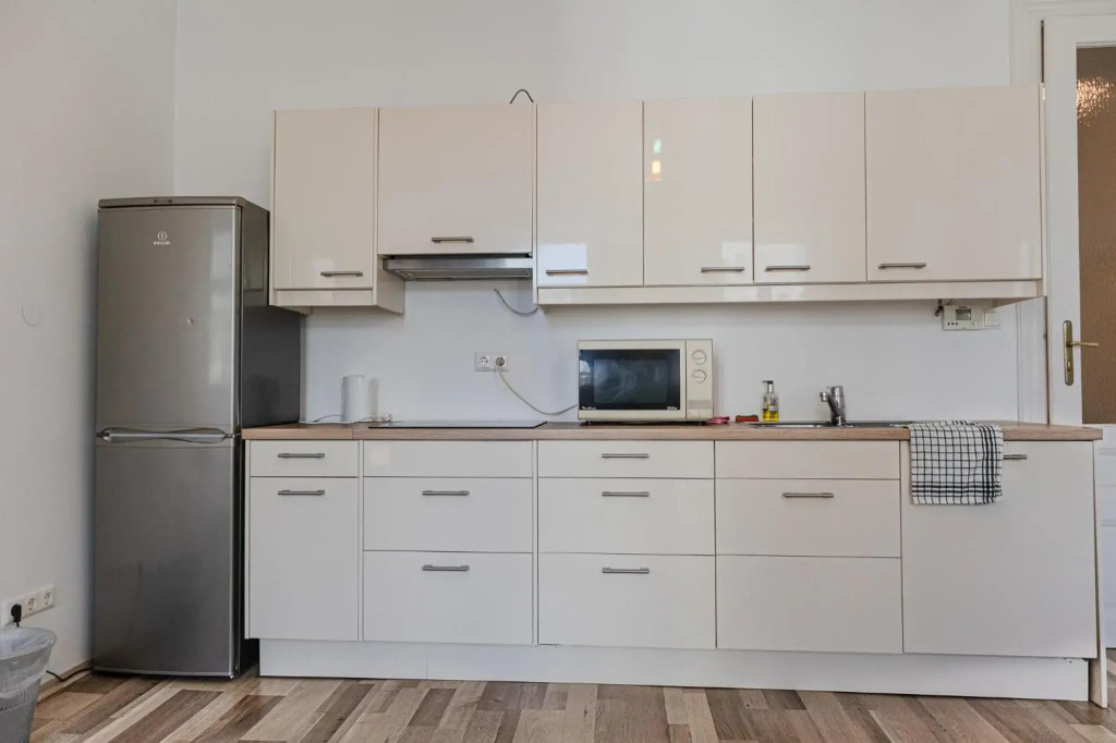Modern Apartment - Bookable in Lockdown