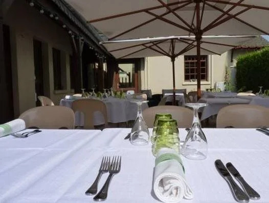 Hôtel-Restaurant La Ptite Auberge