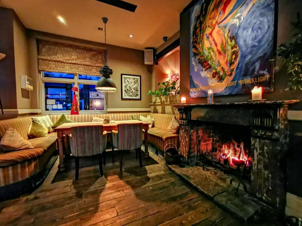 Ox Hotel Bar & Grill