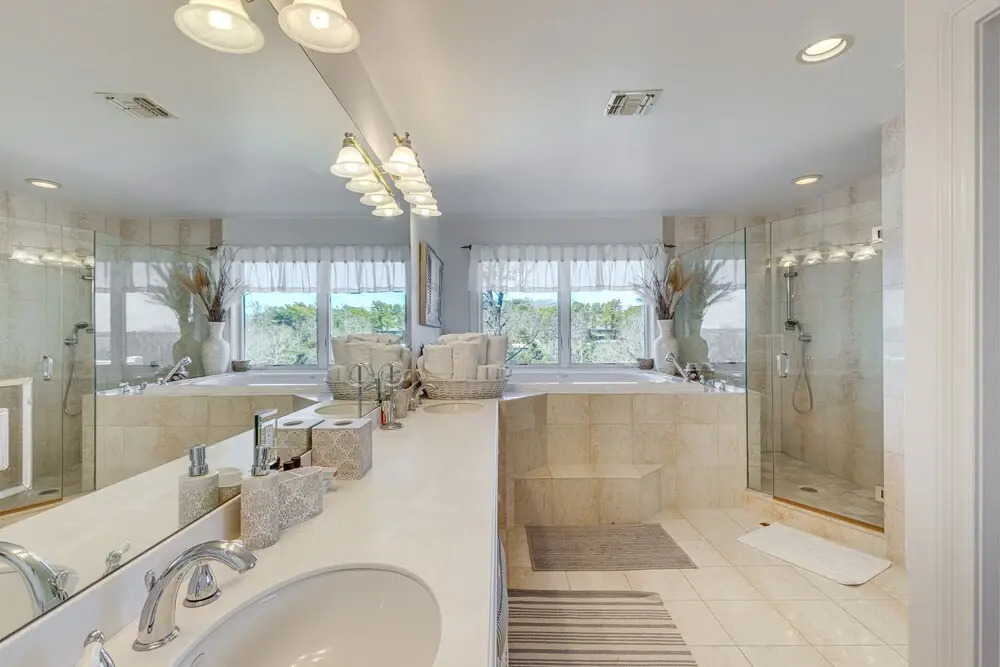 Hamptons Home Near Beaches w/ Pool & Water Views!