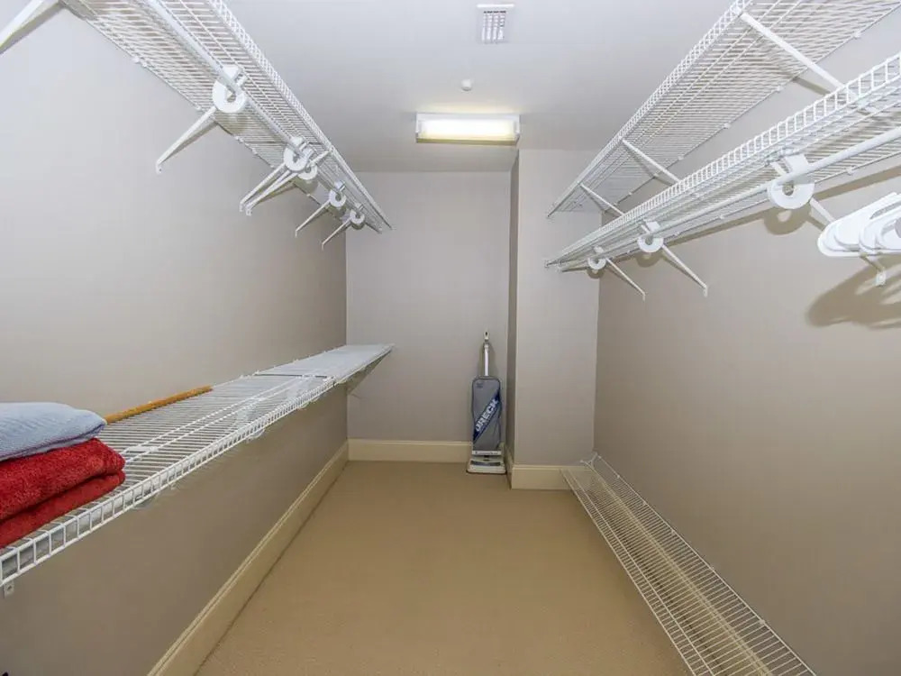 Bel Sole Penthouse 1801 - 4 Br condo