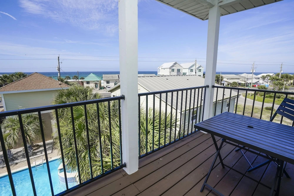 Beach House – Anchors Away by Panhandle Getaways