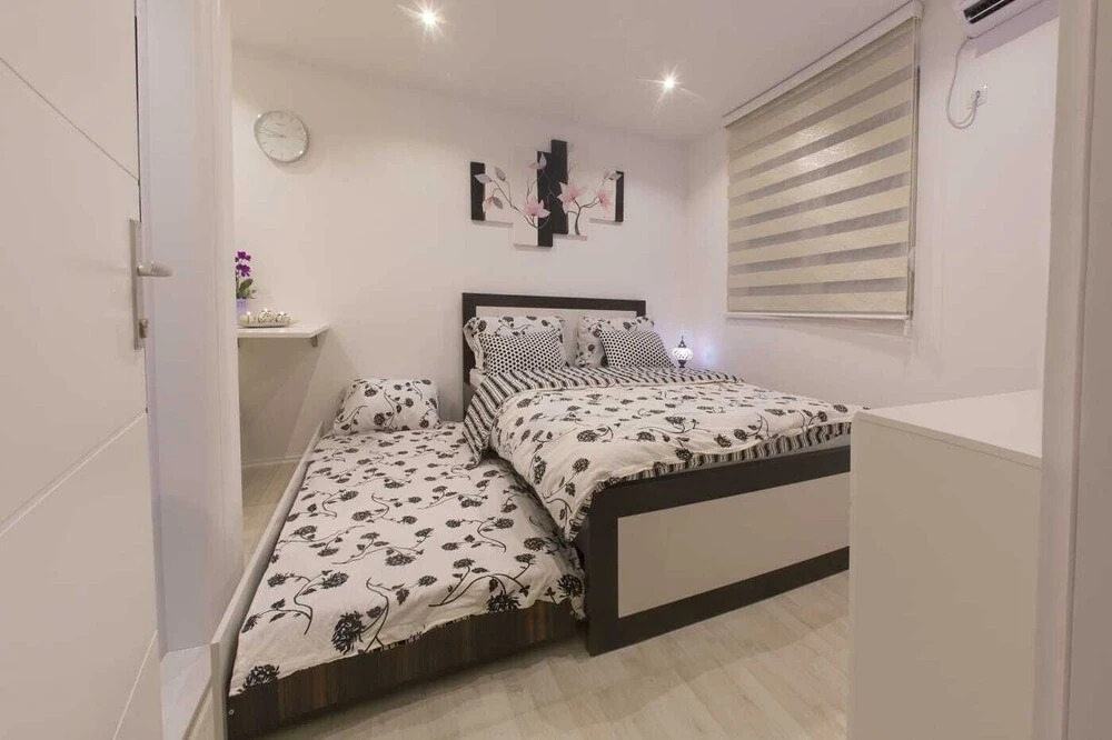 Apartments Aida "Newly Renovated"