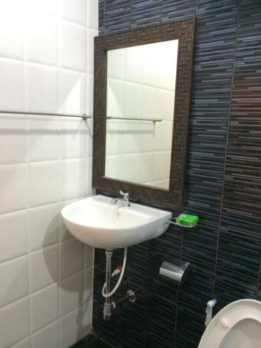 Four Rooms Guest House