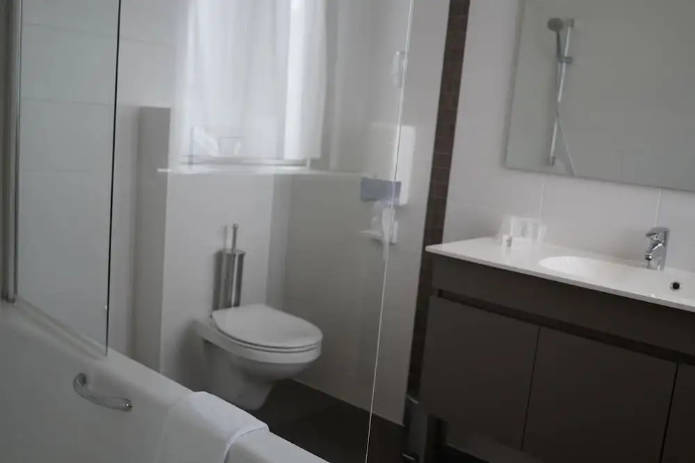 Hotel Corner House by WP Hotels