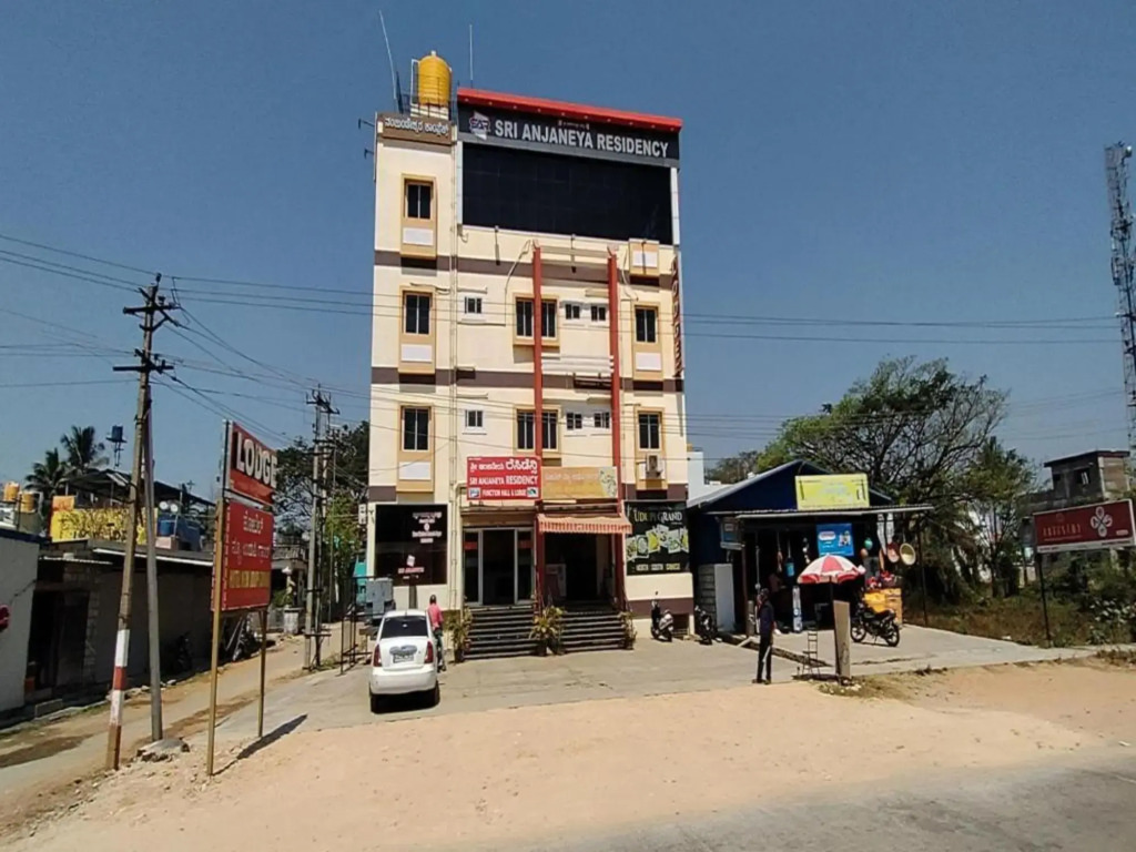 Sri Anjaneya Residency by OYO Rooms