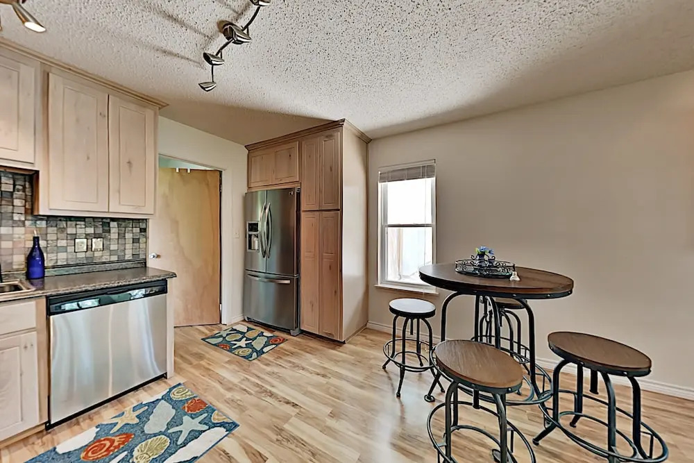 Coastal Getaway: Large Yard, Firepit - Near Beach 2 Bedroom Home