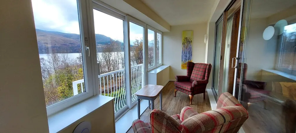 Loch Rannoch Highland Club Pine Marten Lodge 07