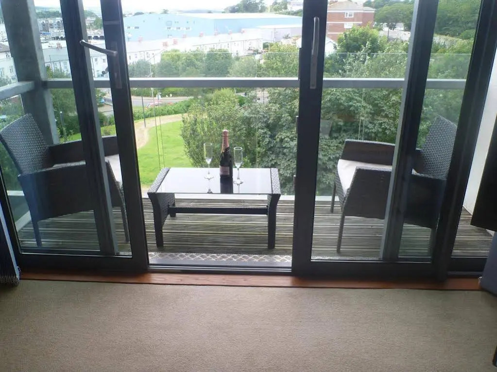 Serviced Apartments