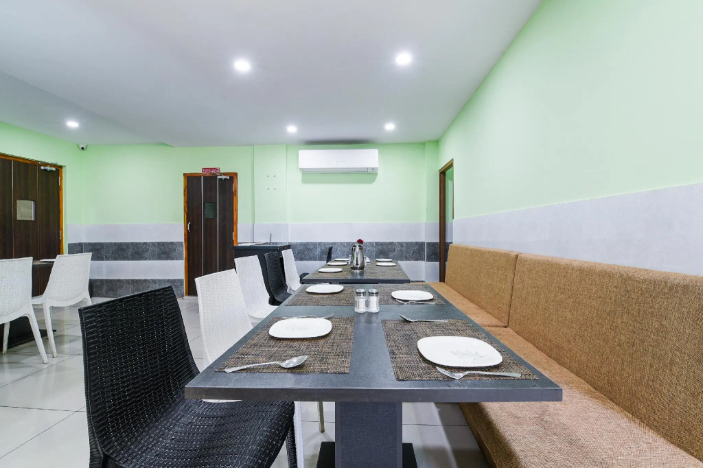 OYO Flagship 74489 Akshaya Heights
