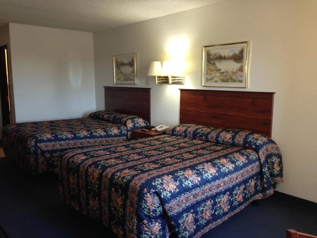 Econo Inn and Suites