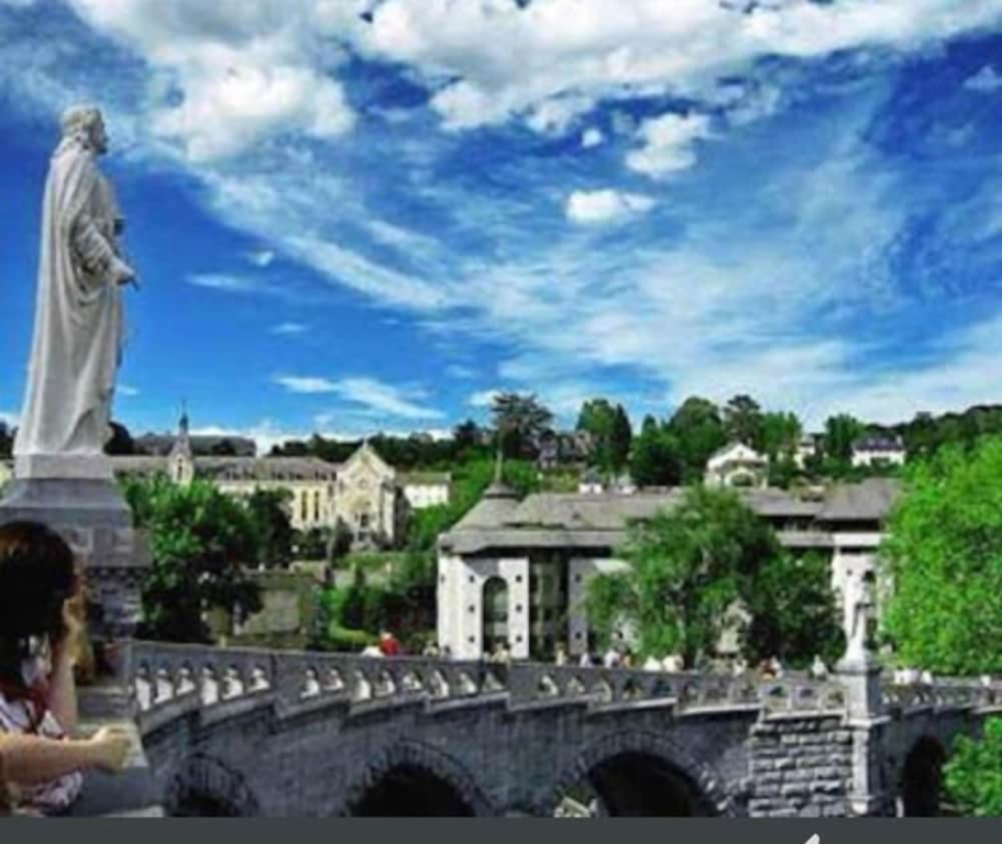 Notre Dame AUXILIATRICE