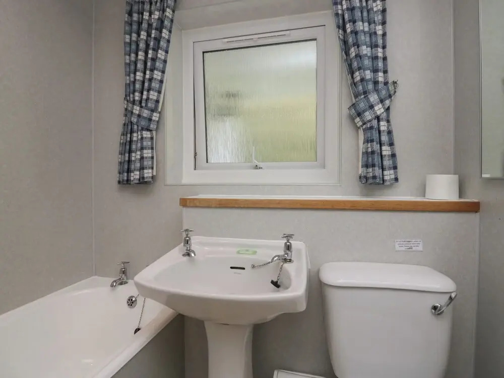 Apartment 3