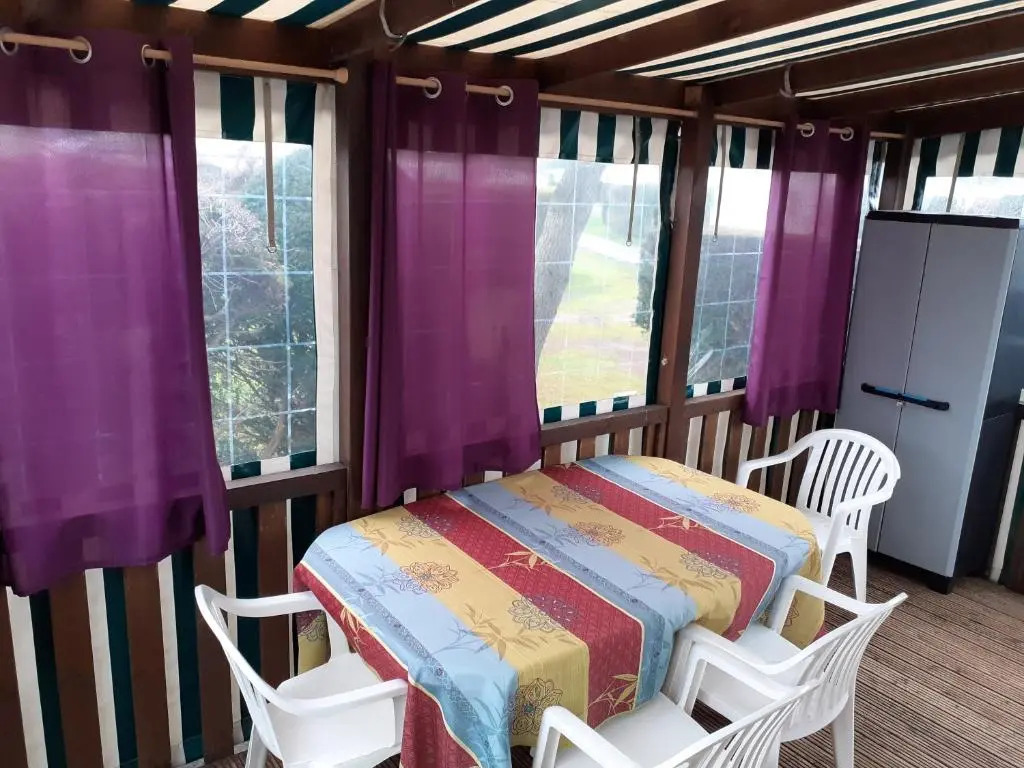 Mobilhome 6 places Les Charmettes 81