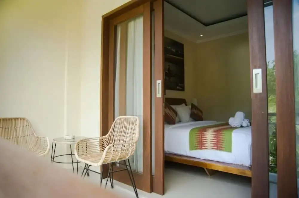 Akatara Hotel