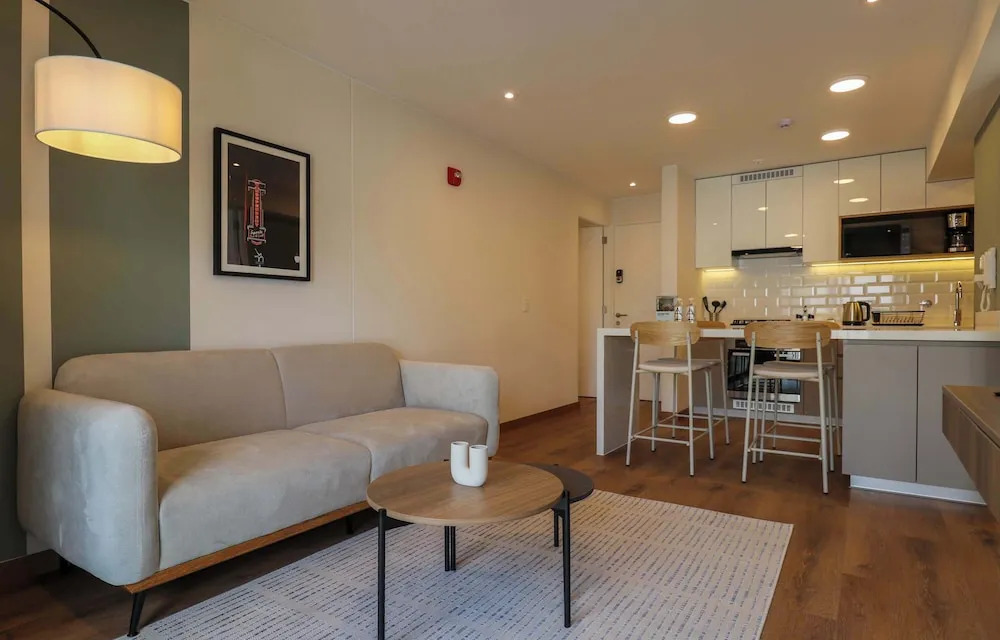 w Ethereal 2BR w Balcony in Miraflores