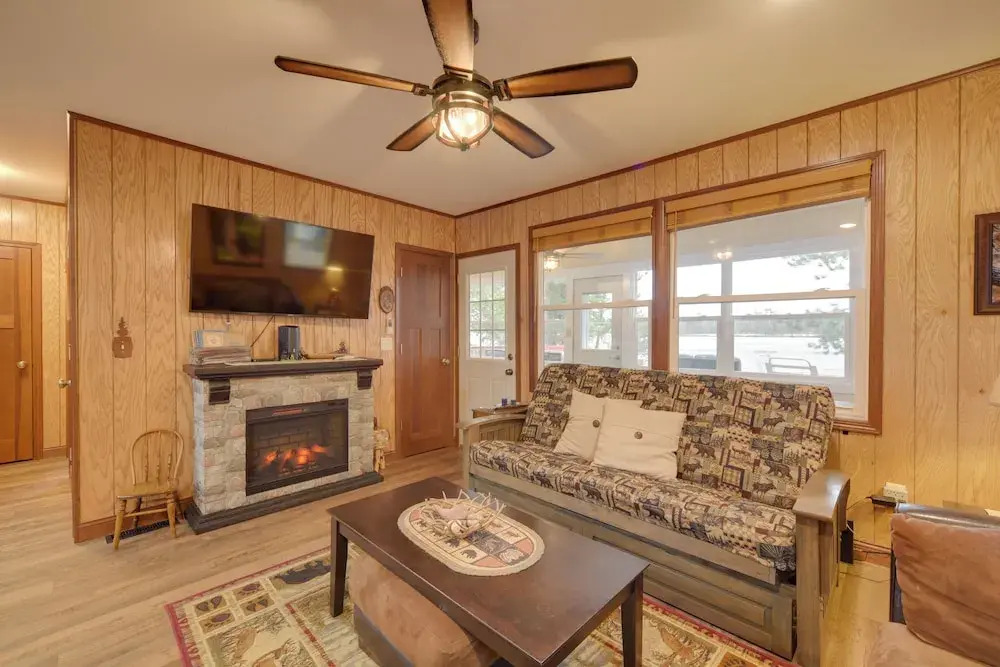Solon Springs Getaway w/ Dock & Kayaks!