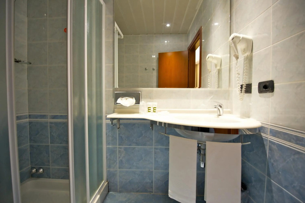 Отель Mercure Astoria Reggio Emilia
