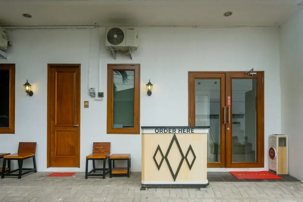 RedDoorz Near Simpang Lima Semarang