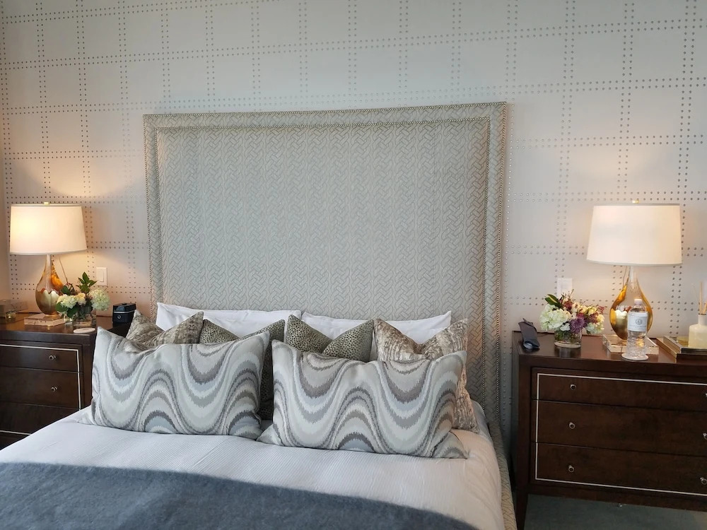 Gorgeous Five Bedroom Penthouse in the Heart of Park City 5 Apartment Hotel by RedAwning