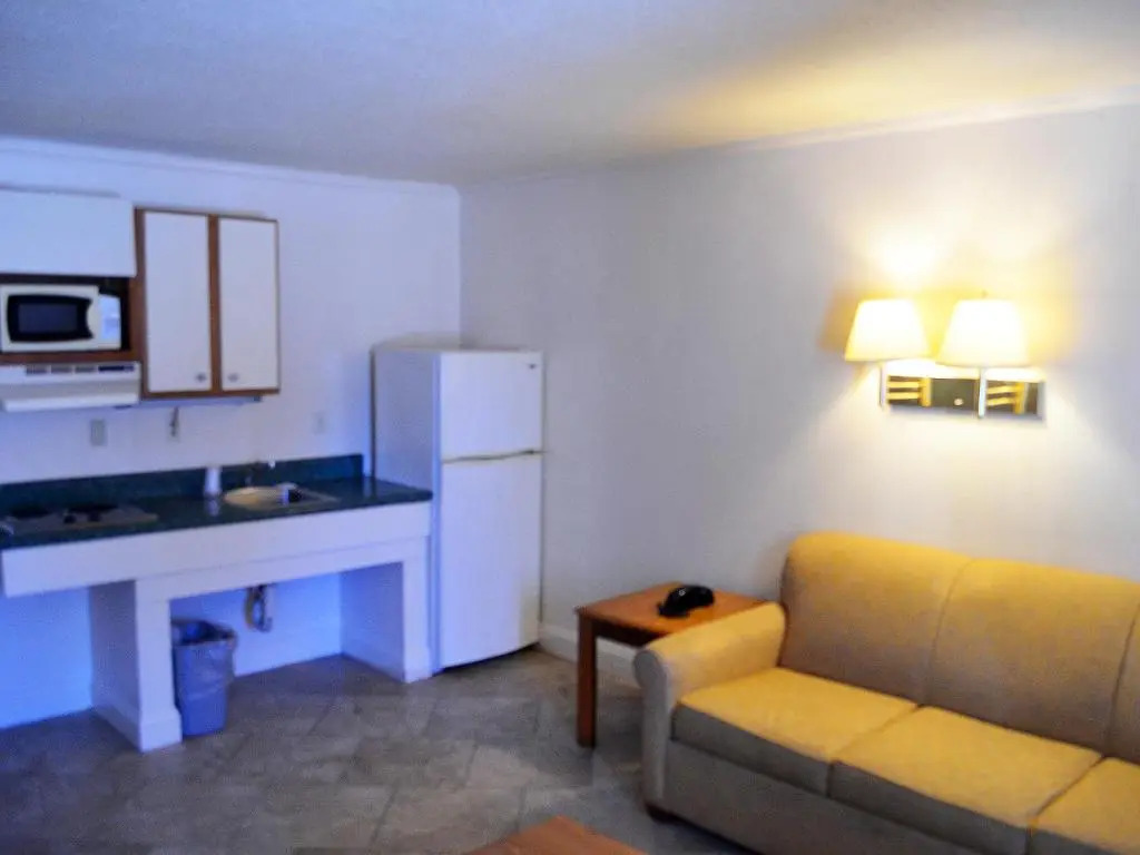 Cerca Del Mar Motel