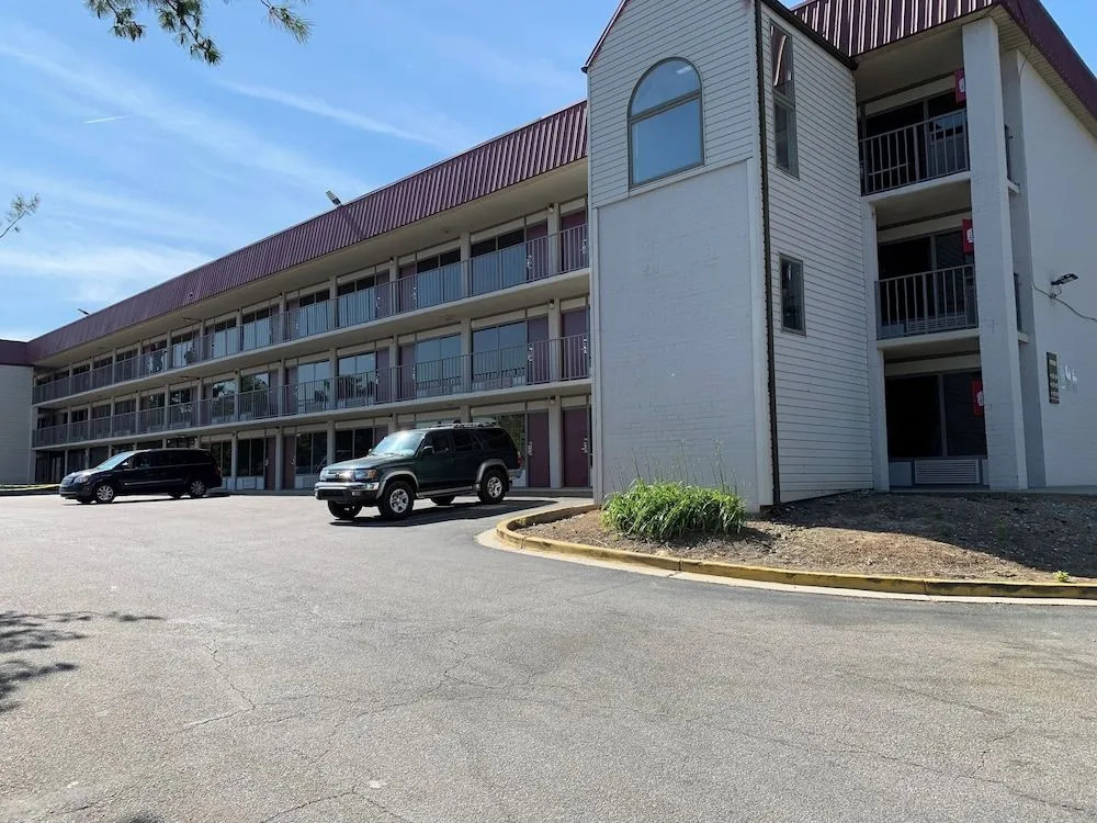Super 8 By Wyndham Baltimore Northwest