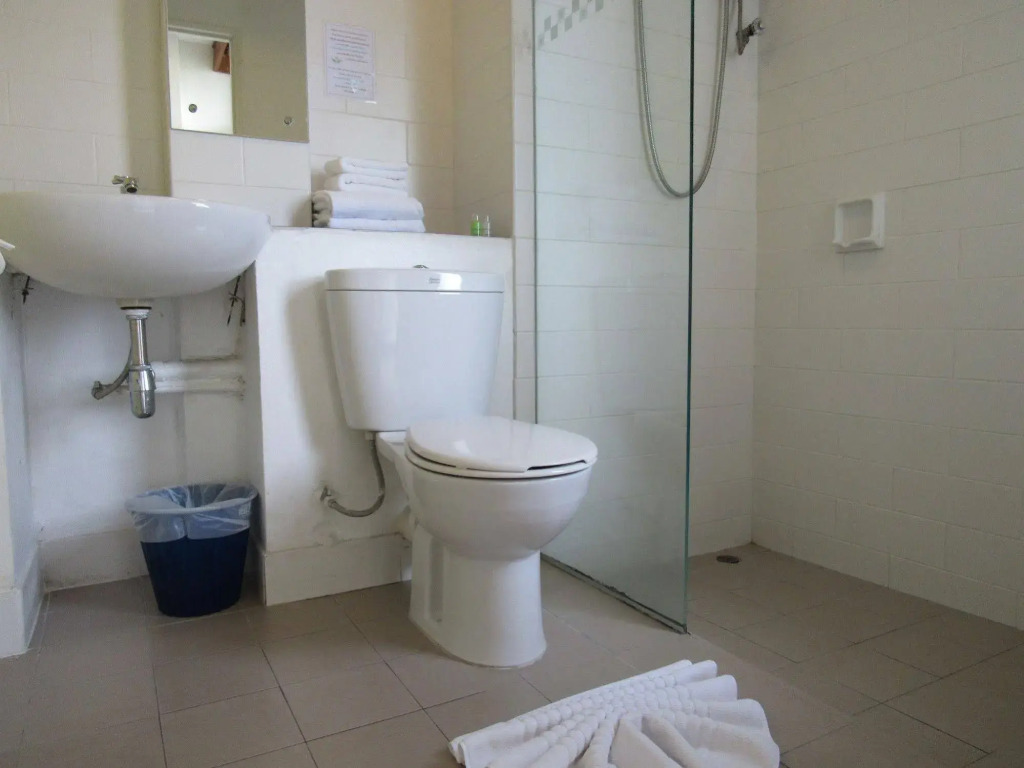 JL Bangkok Hotel