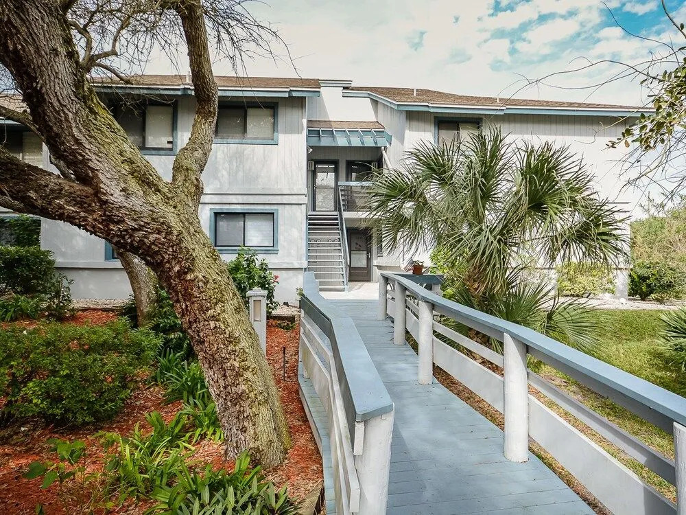 SC105 Sea Woods by RedAwning